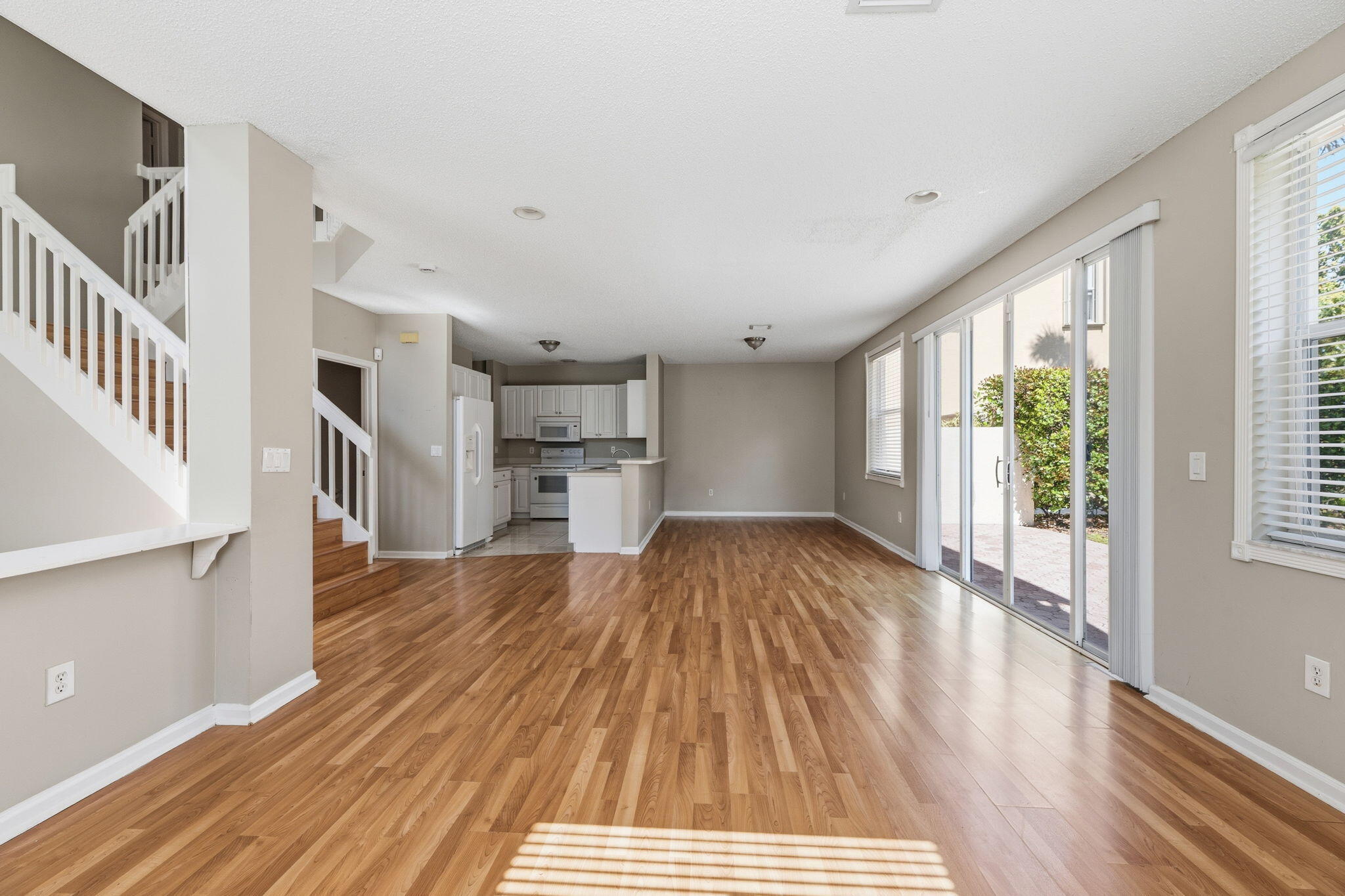 6334 Stonehurst Circle