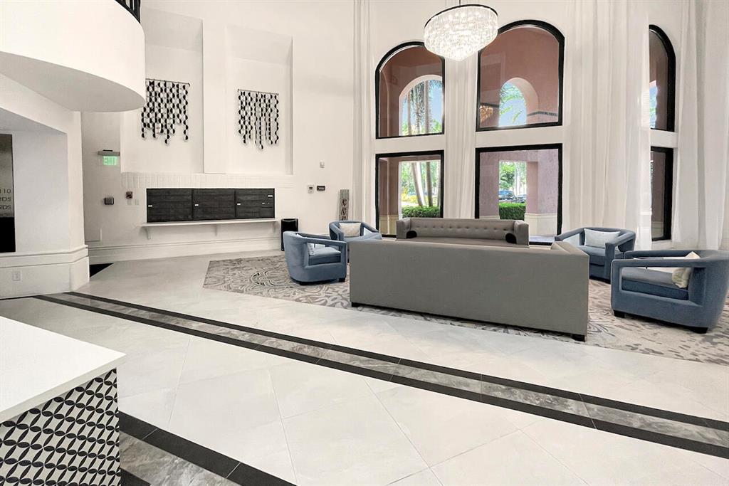 MIZNER COURT CONDO - Residential Lease