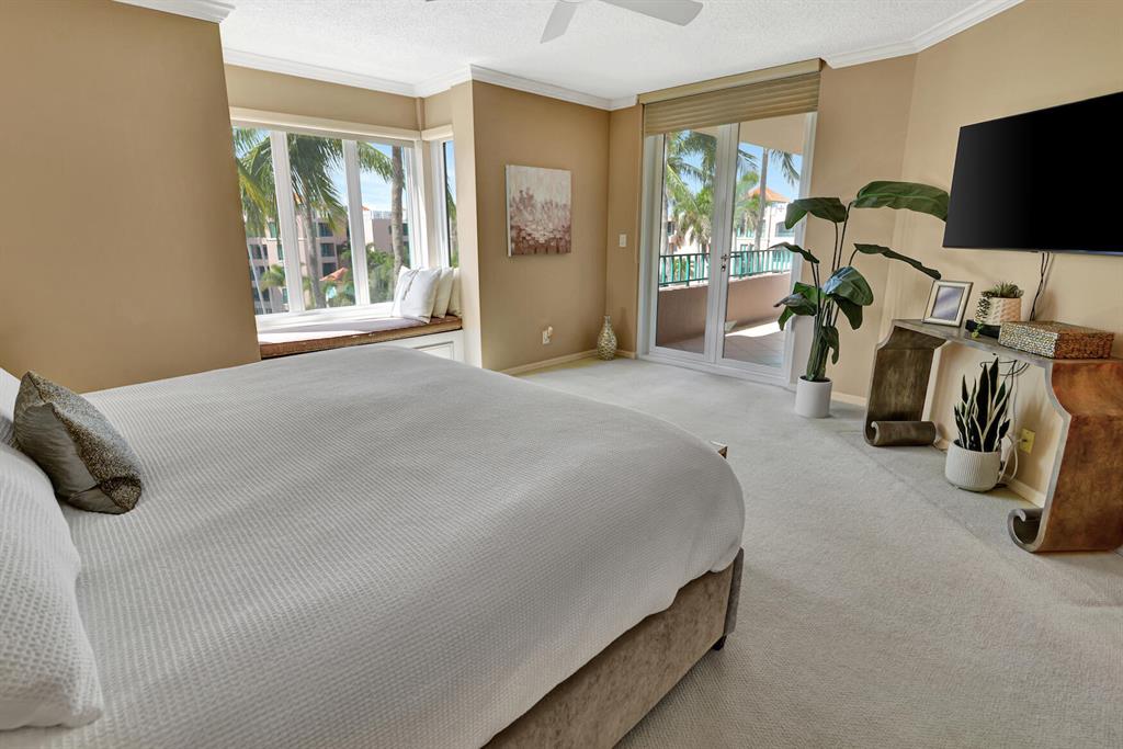 MIZNER COURT CONDO - Residential Lease