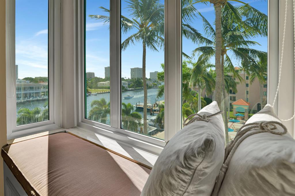 MIZNER COURT CONDO - Residential Lease