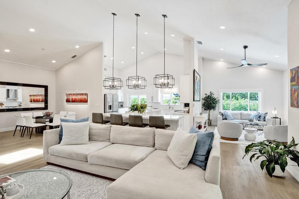 BOCA TIERRA 1ST SEC - Residential