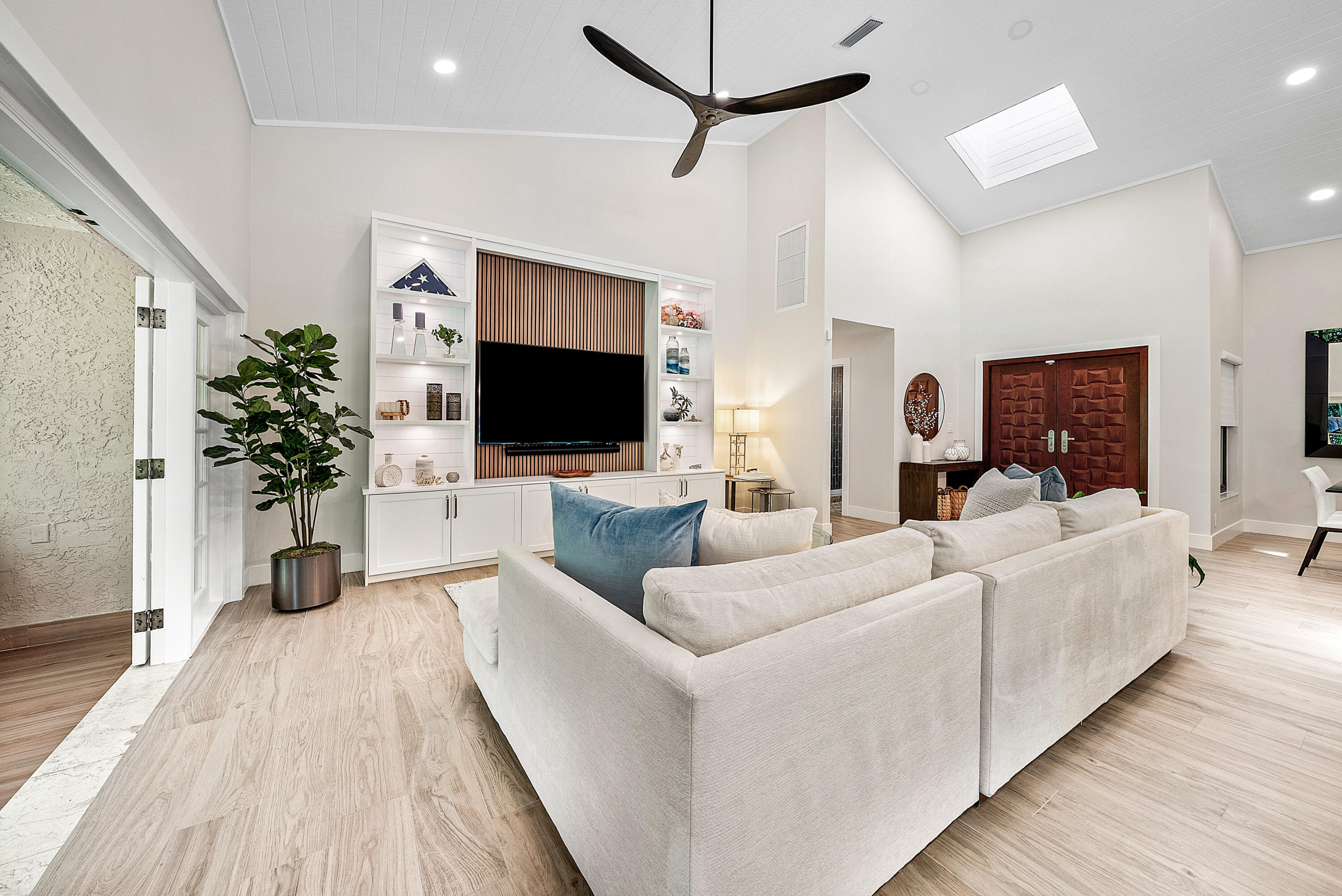 BOCA TIERRA 1ST SEC - Residential