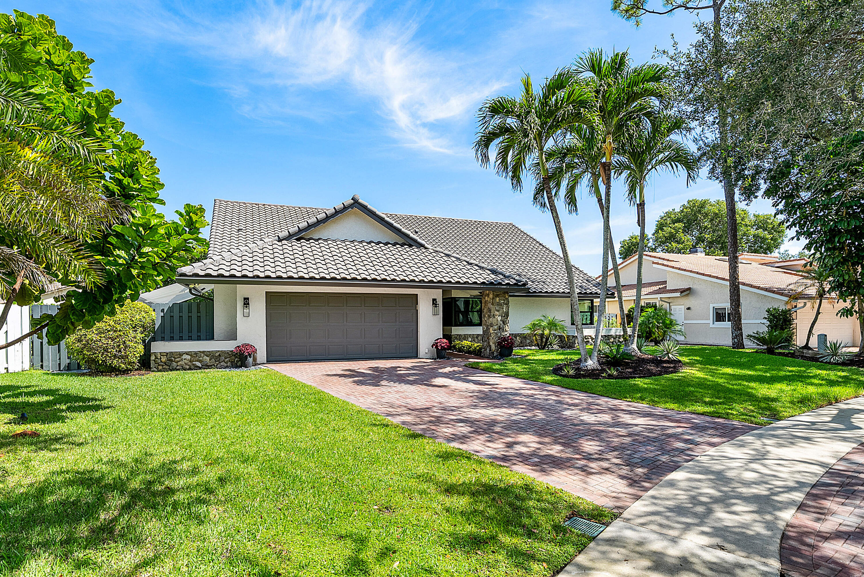 BOCA TIERRA 1ST SEC - Residential