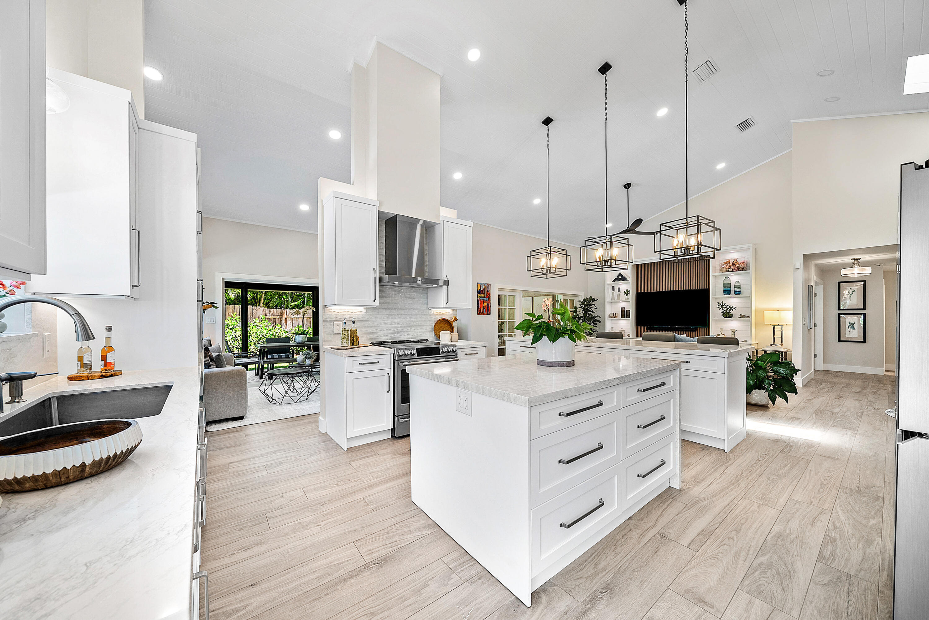 BOCA TIERRA 1ST SEC - Residential