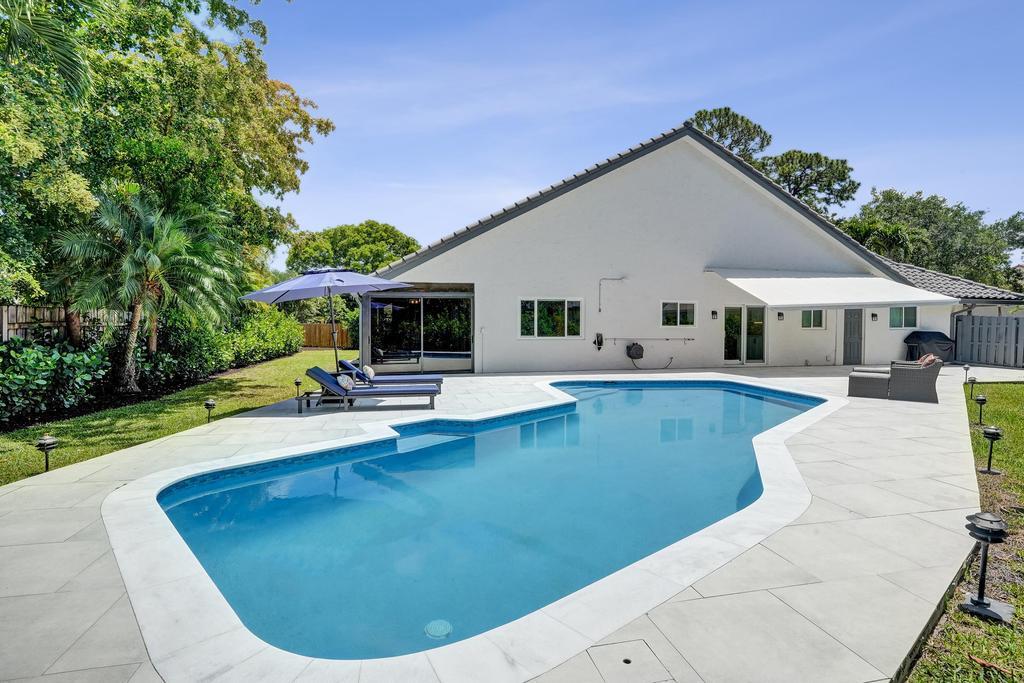 BOCA TIERRA 1ST SEC - Residential