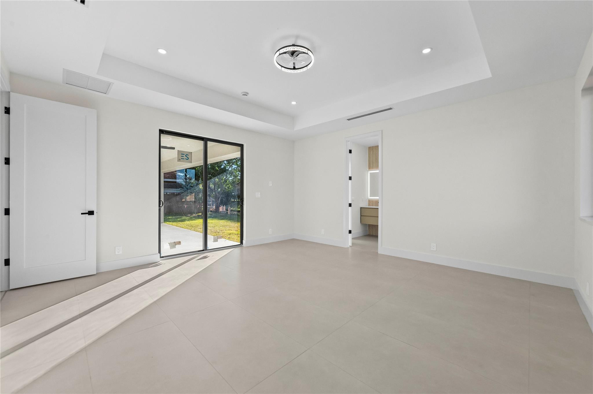 COCONUT CREEK 11TH SEC - Residential Lease