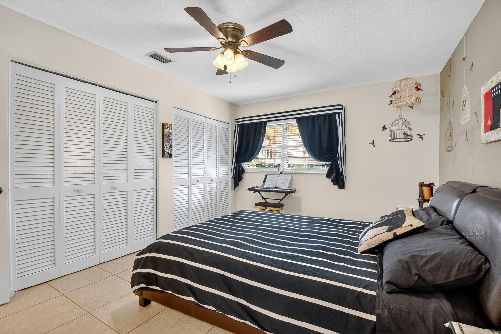 FOUR SEA SUNS CONDO - Residential