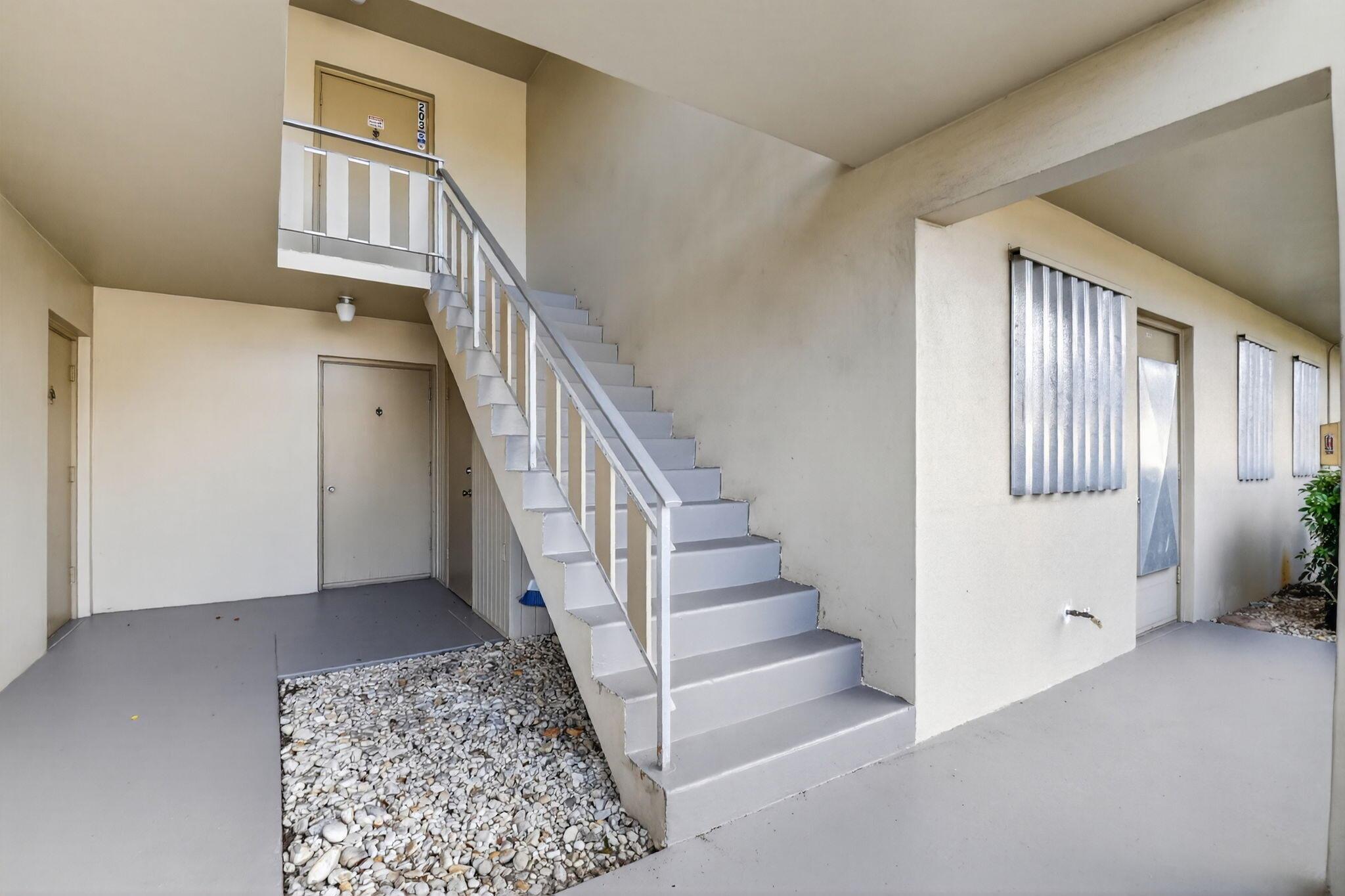 FOUR SEA SUNS CONDO - Residential