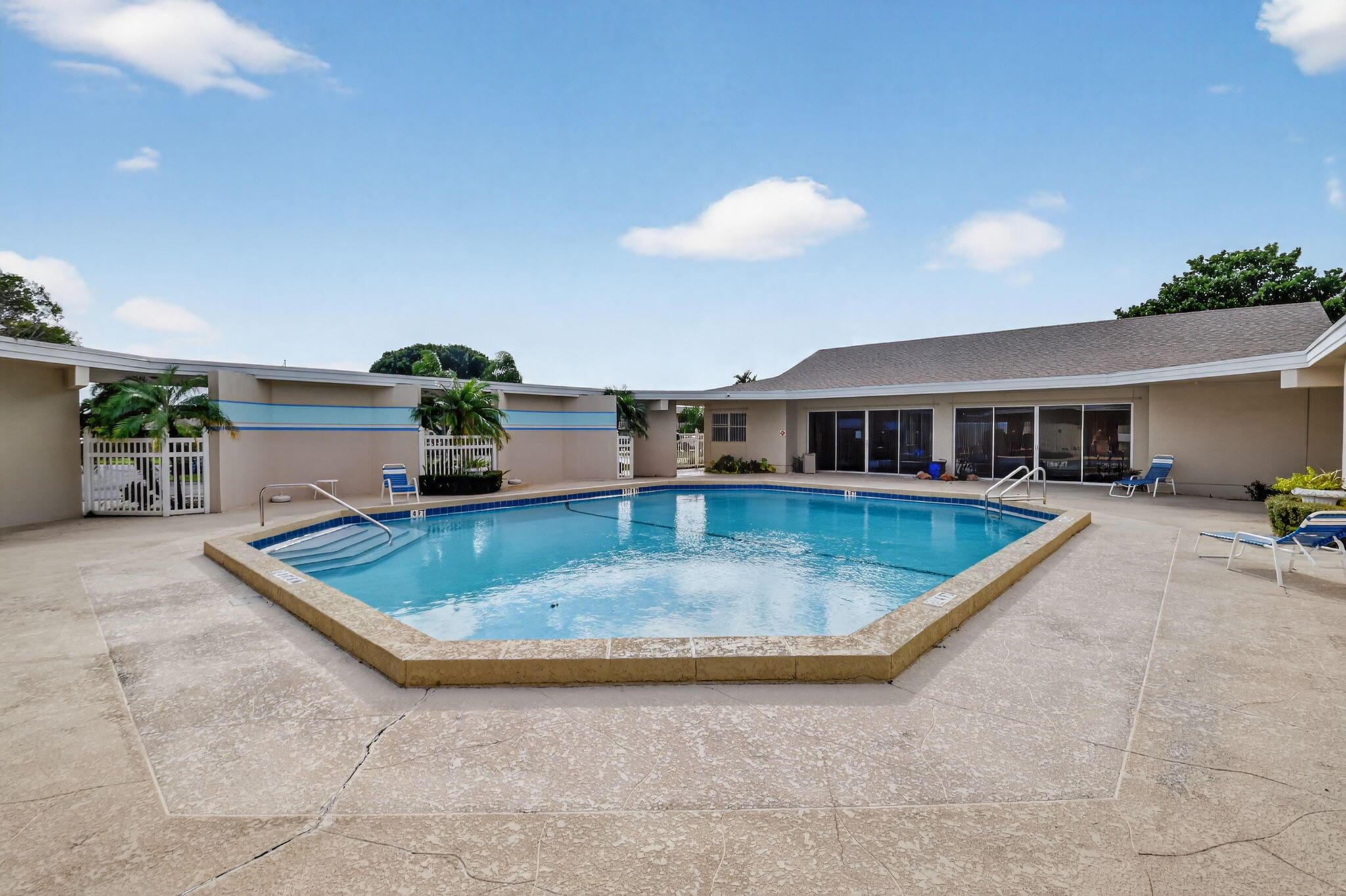 FOUR SEA SUNS CONDO - Residential