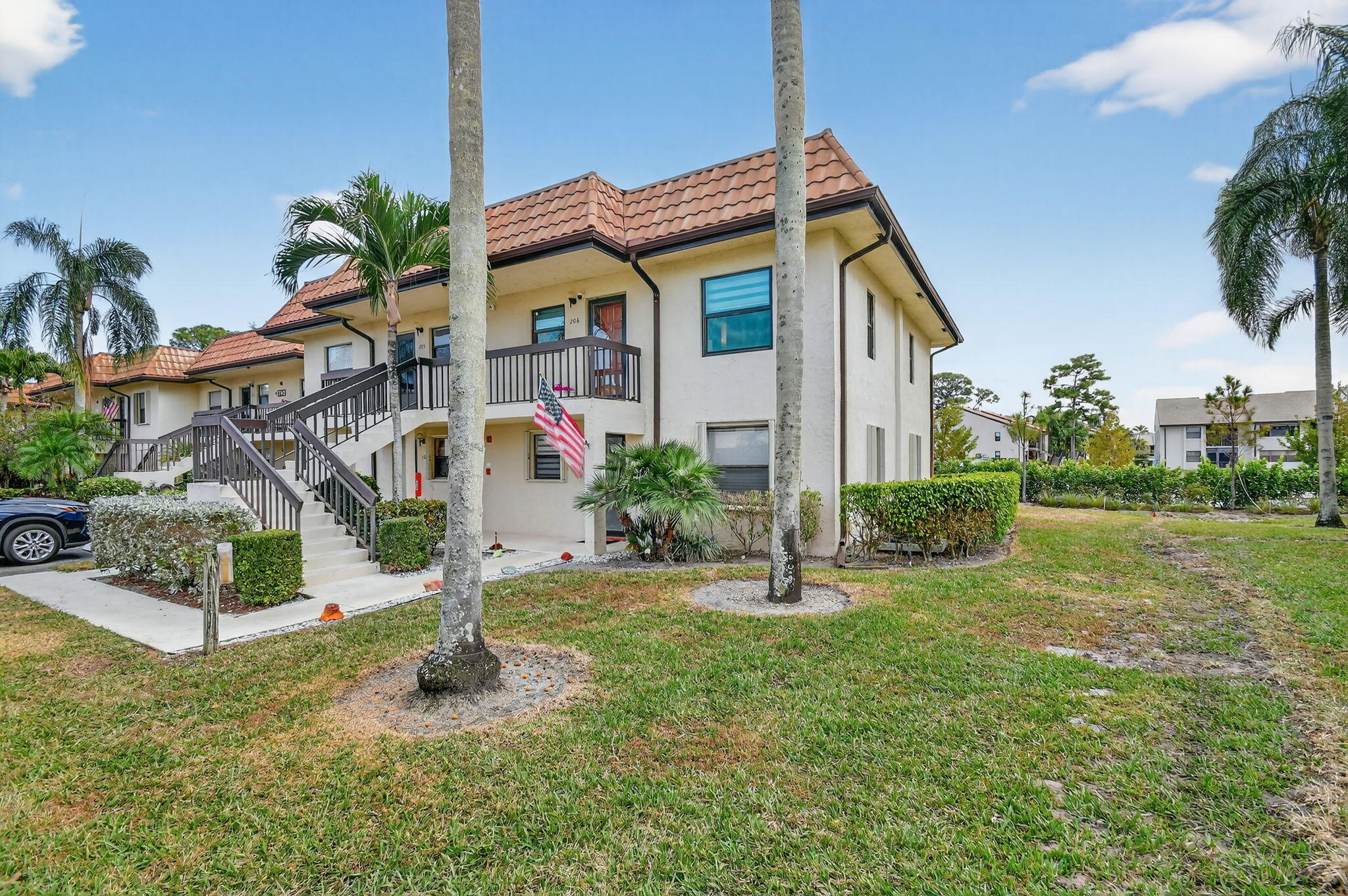 LUCERNE LAKES GOLF COLONY CONDOS 1 THRU 12 AND 14 - Residential