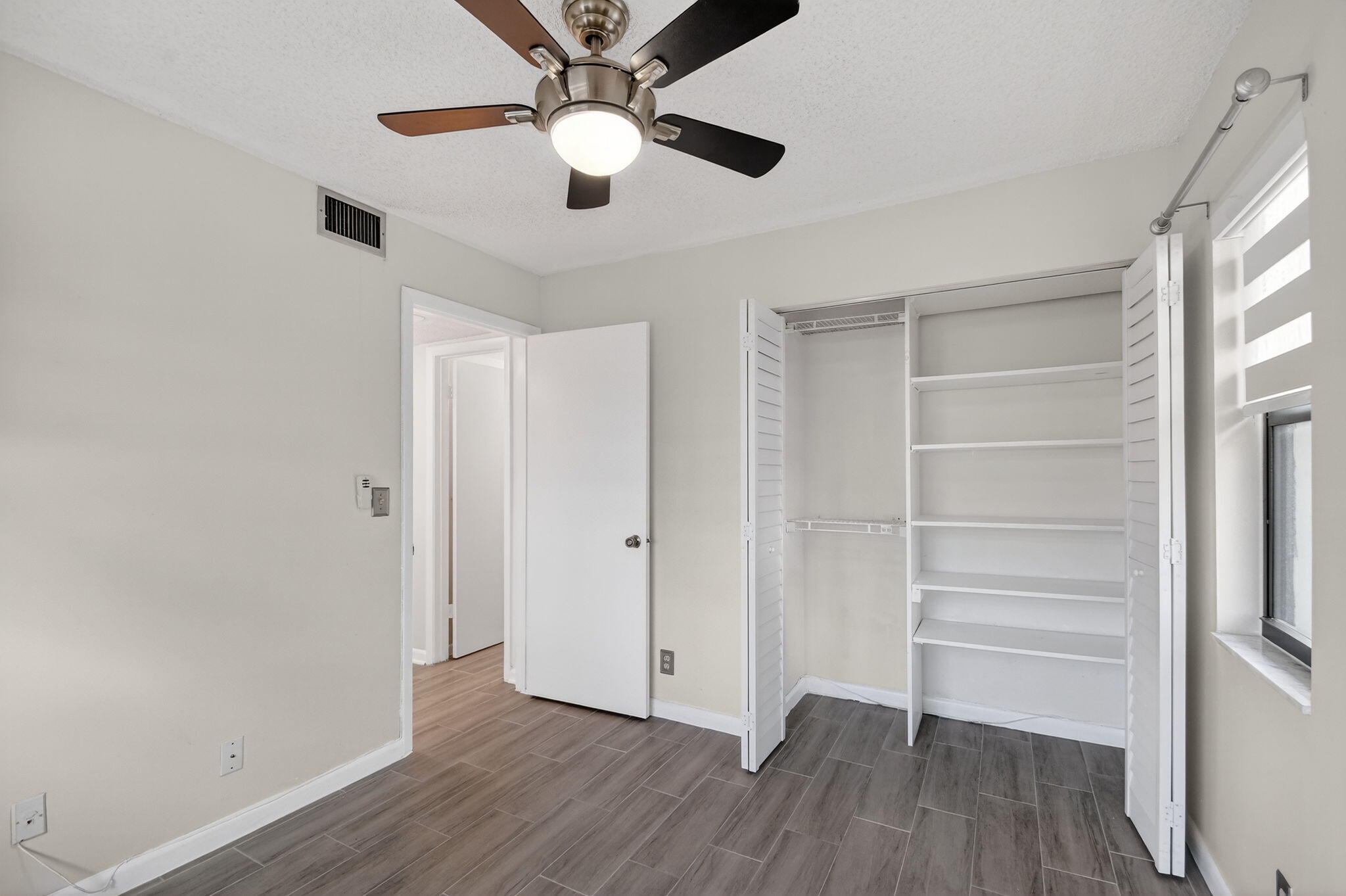 LUCERNE LAKES GOLF COLONY CONDOS 1 THRU 12 AND 14 - Residential