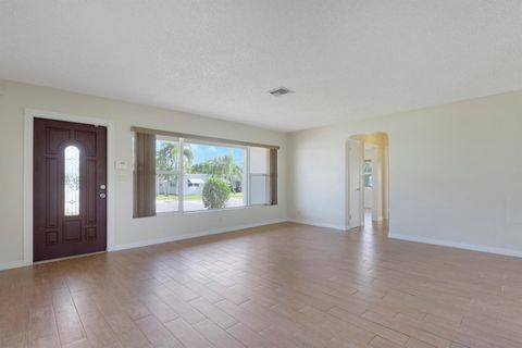 A home in Lake Worth Beach