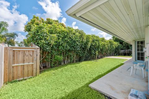 A home in Lake Worth Beach