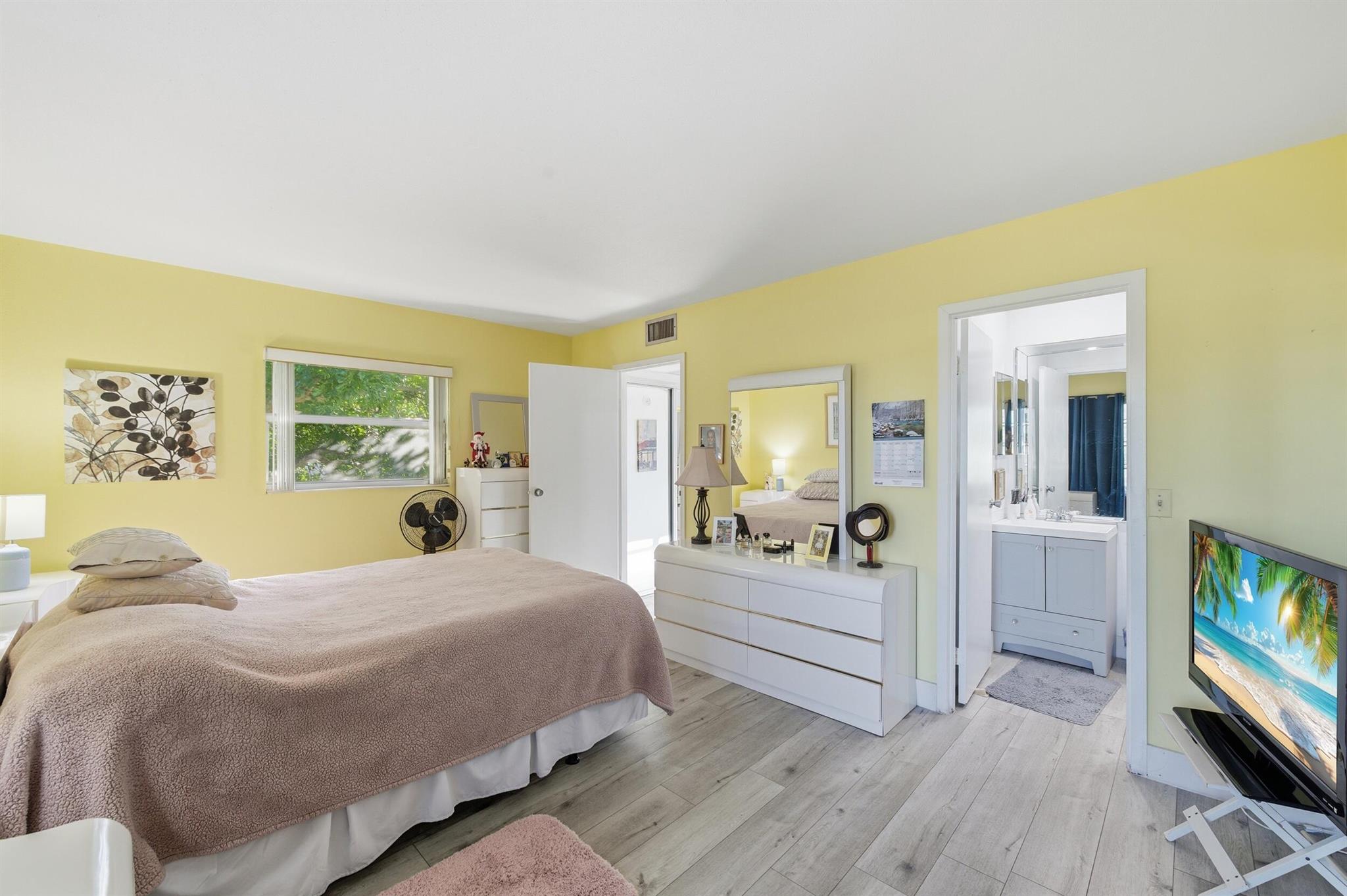 KINGS POINT TUSCANY CONDO - Residential