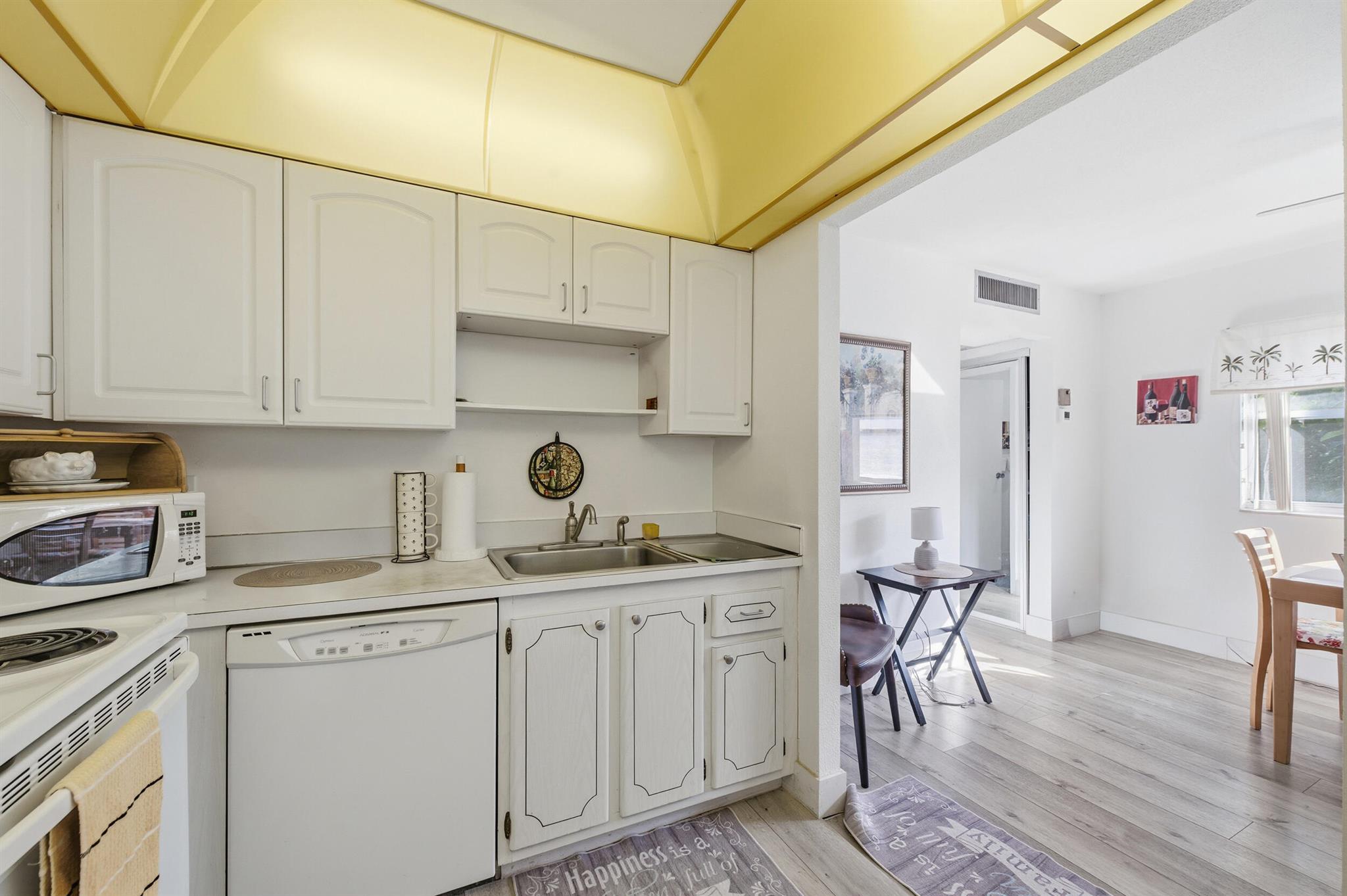 KINGS POINT TUSCANY CONDO - Residential