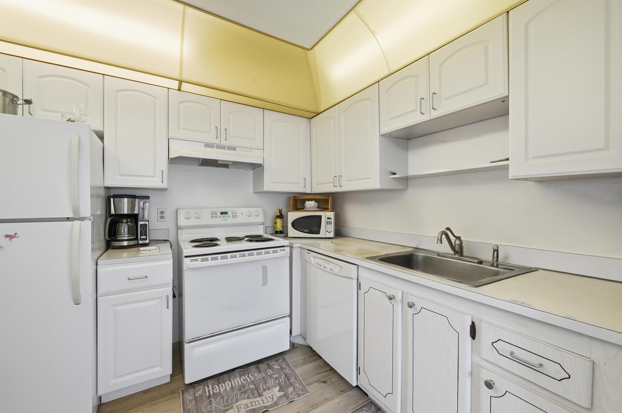 KINGS POINT TUSCANY CONDO - Residential