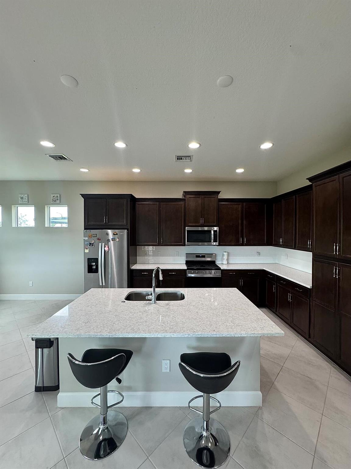 5530 Macoon Way