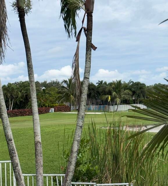 8047 N SAVANNAH Circle, Davie, FL, 33328/$1,225,000 2 8047 N SAVANNAH Circle