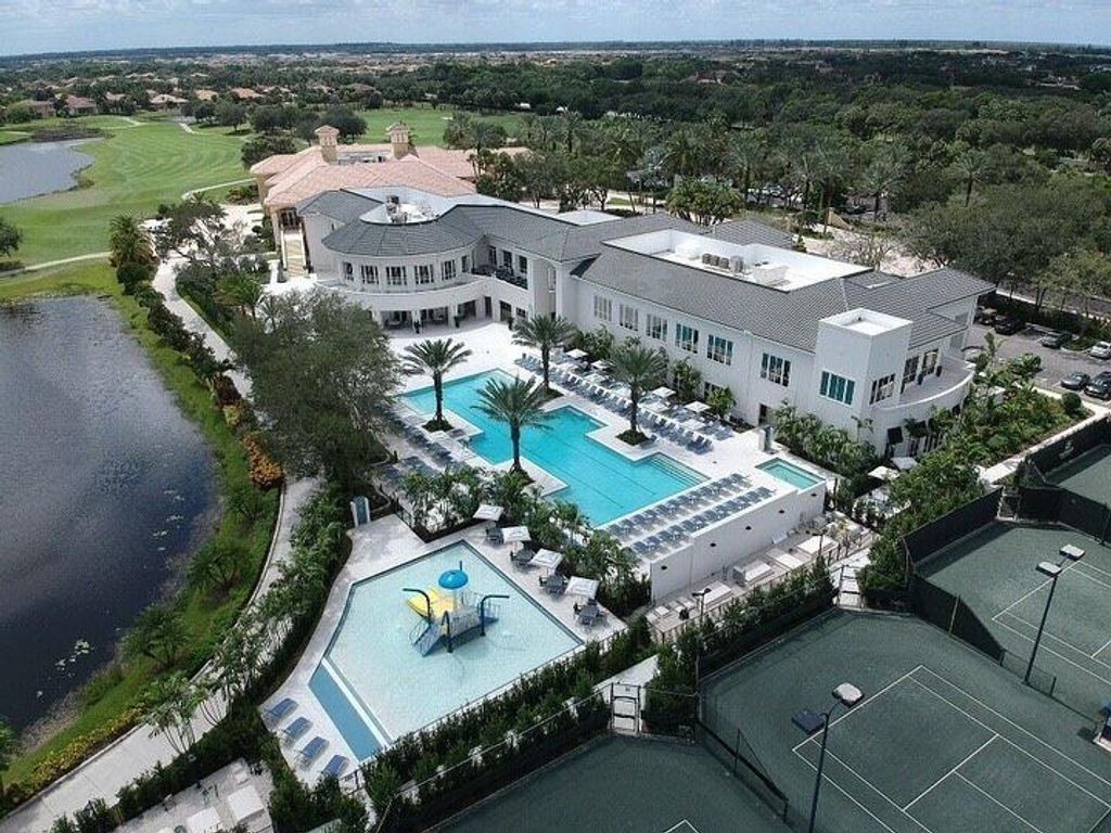 Photo of 8877 Valhalla Drive, Delray Beach, FL 33446 (MLS # R11093725)