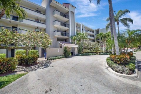 Tiny photo for 950 Lavers Circle #F309, Delray Beach, FL 33444 (MLS # B26053438)