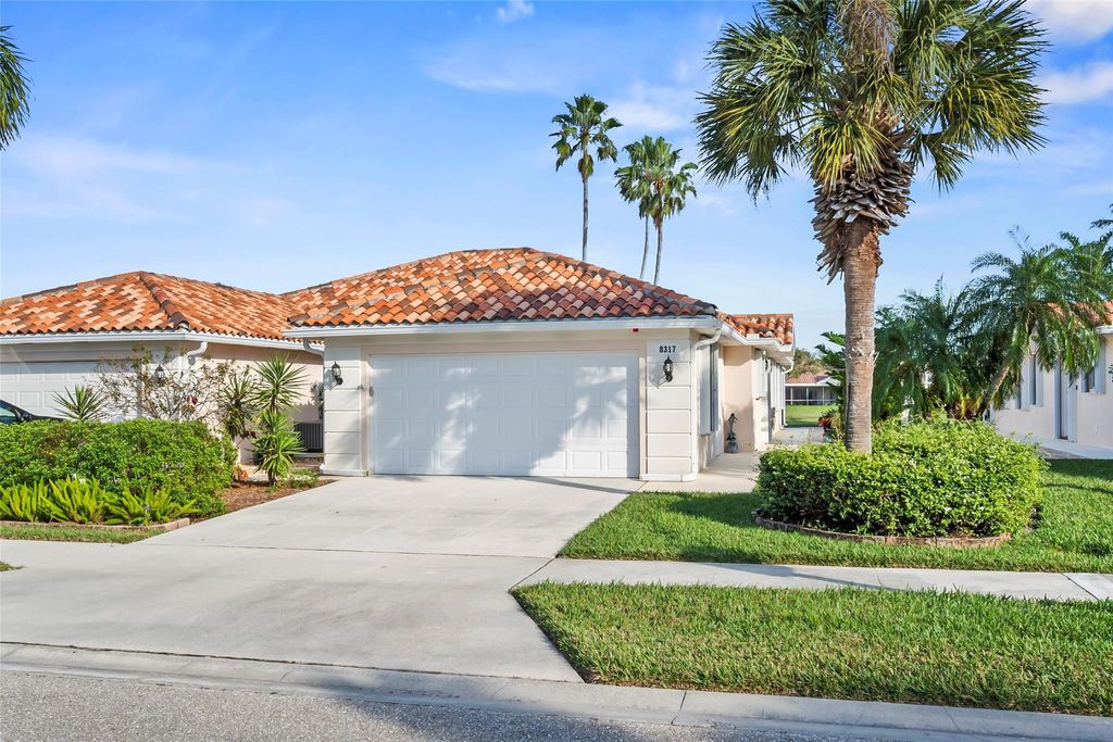 Photo of 8317 SE Double Tree Drive, Hobe Sound, FL 33455 (MLS # F10428927)