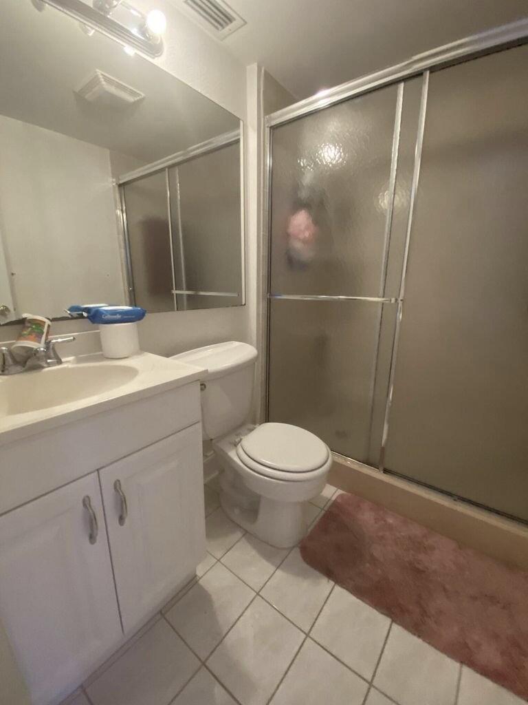 SOMERSET - Residential Lease