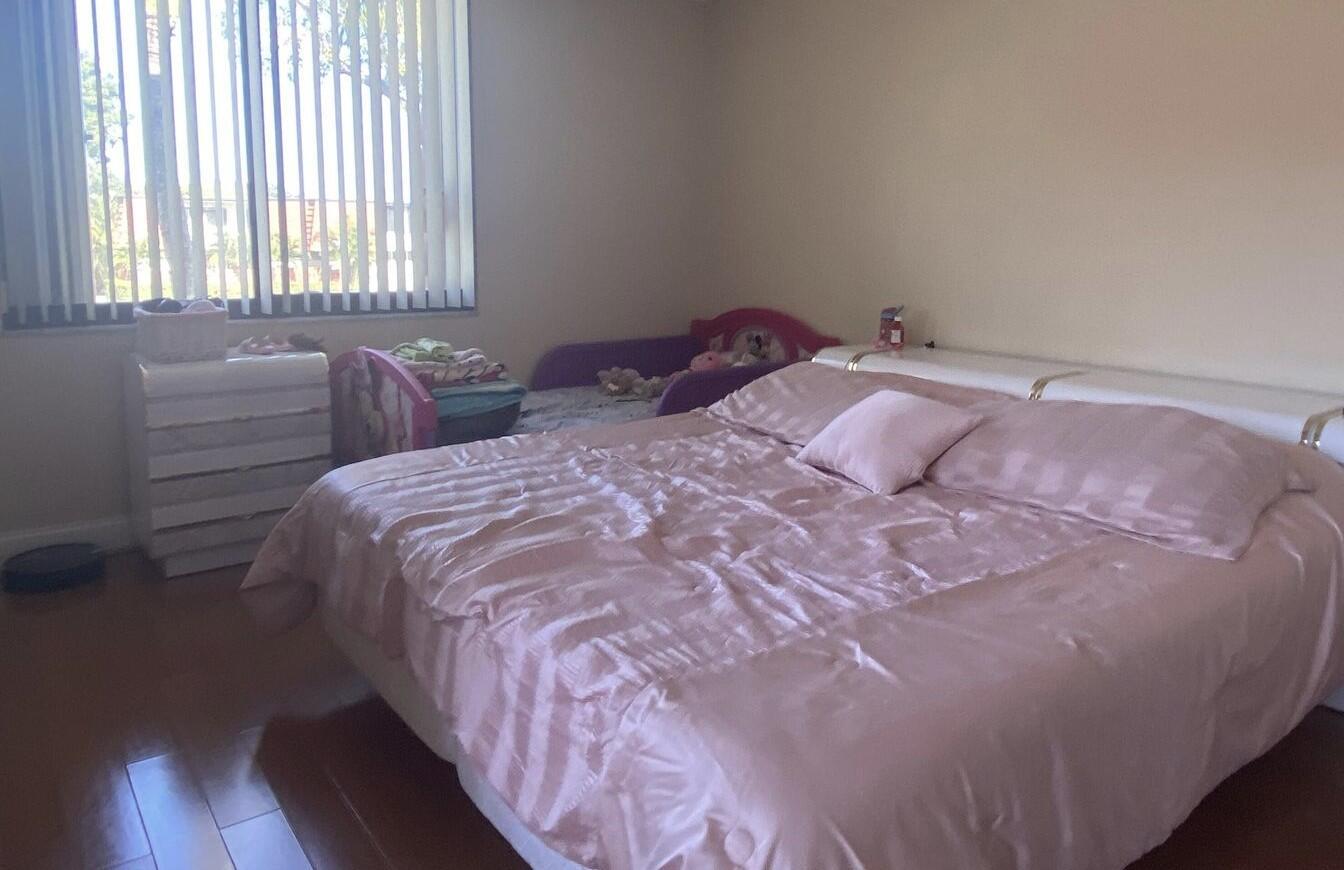 SOMERSET - Residential Lease