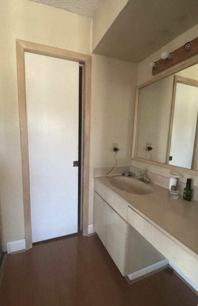 SOMERSET - Residential Lease