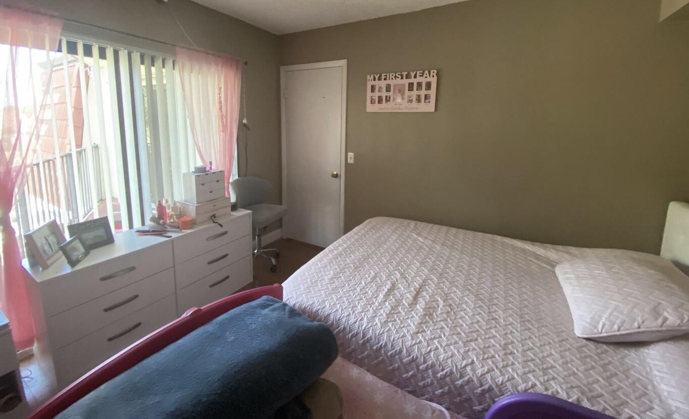 SOMERSET - Residential Lease