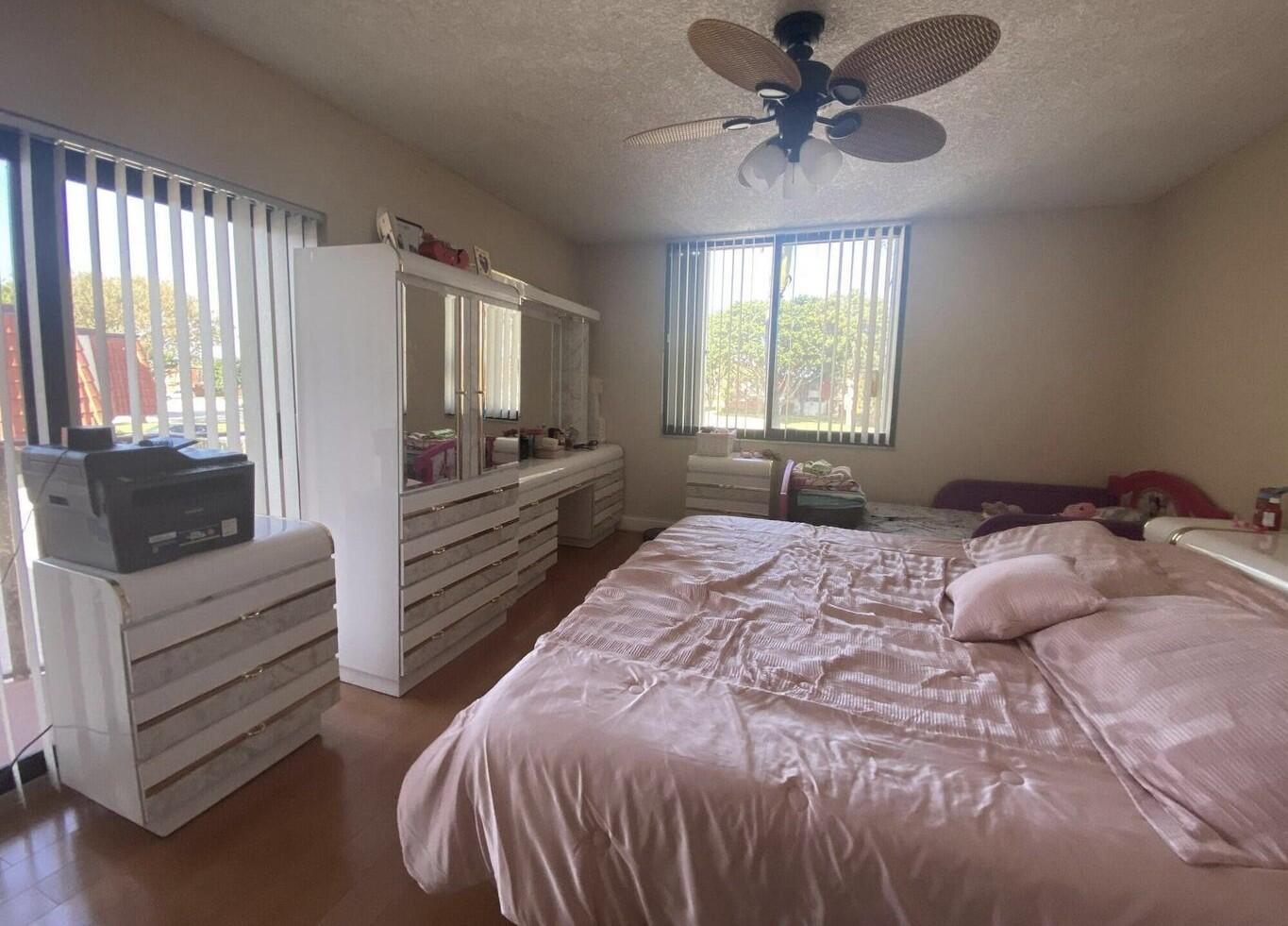 SOMERSET - Residential Lease