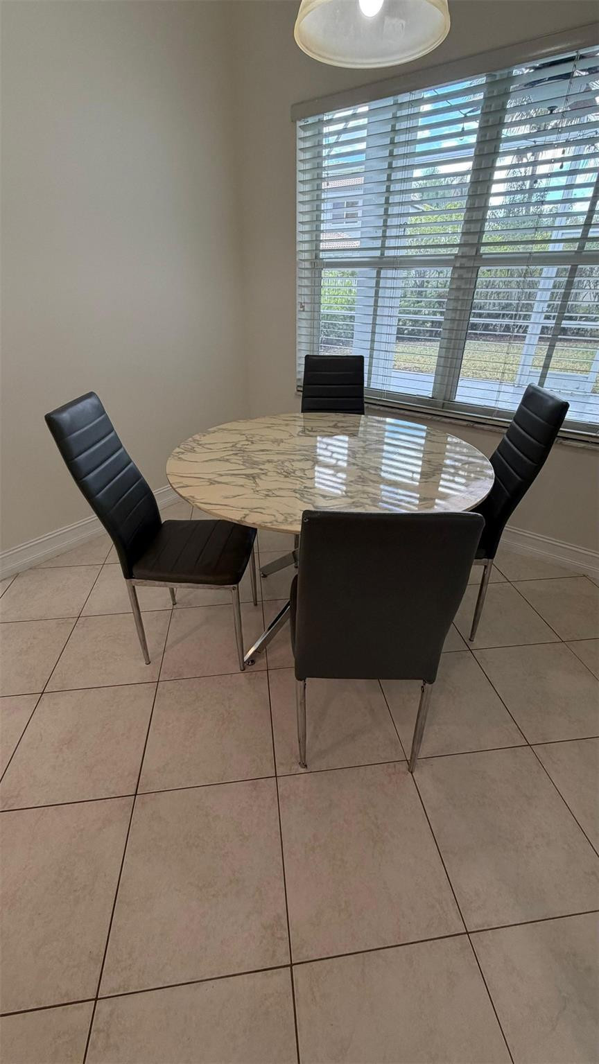 LYNDHURST - Residential