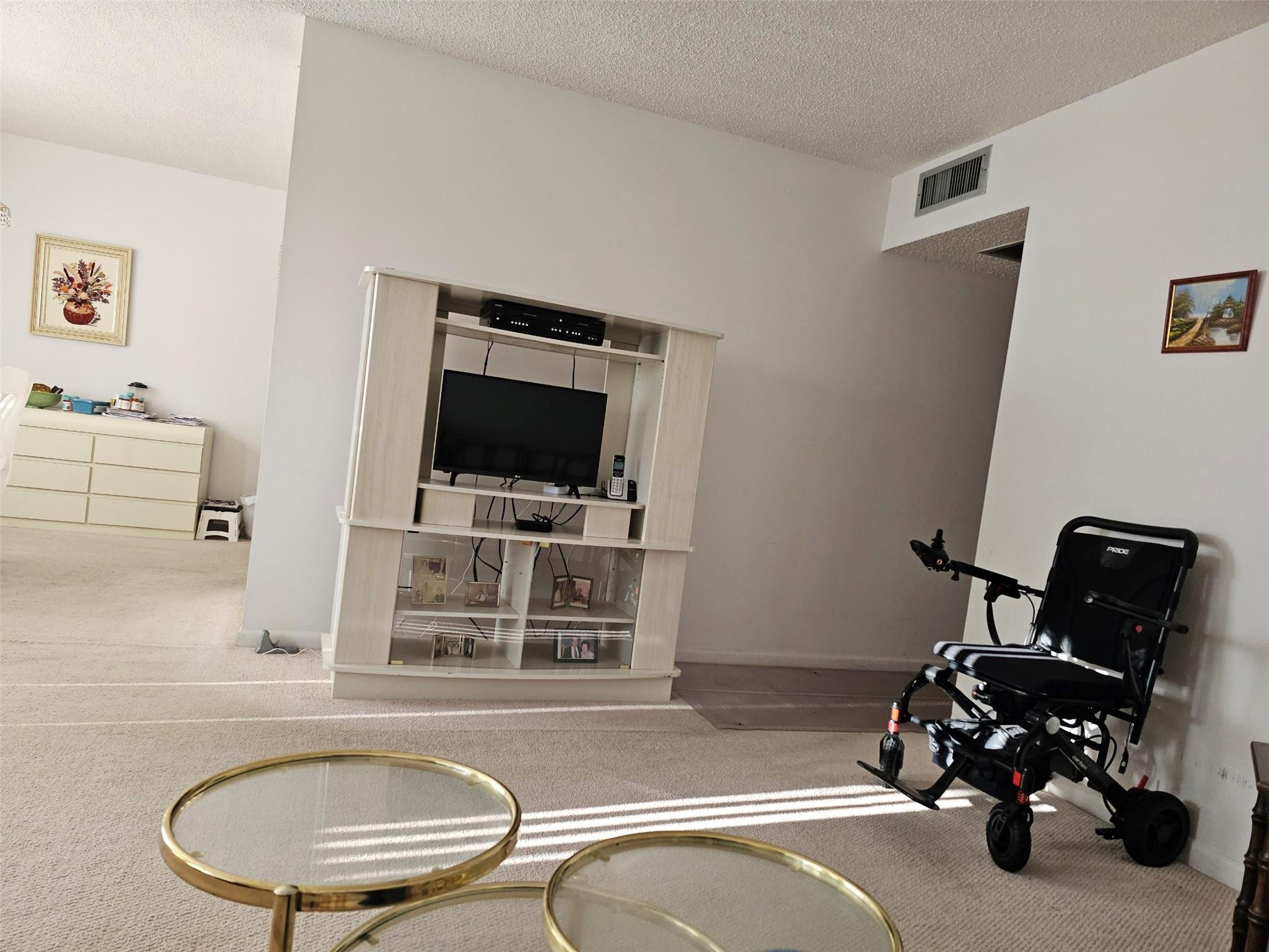 LYNDHURST - Residential