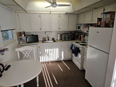 Tiny photo for 4015 Lyndhurst I #4015, Deerfield Beach, FL 33442 (MLS # F10554188)