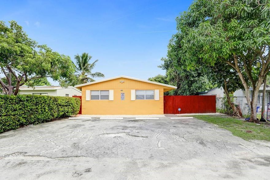 FANTASTIC UNIT FOR RENT, LARGE LIVING SPACE WITH A TWO BEDROOMS AND ONE BATH, TILE THROUGHOUT, NEWER KITCHEN CABINETS AND GRANITE COUNTER TOP, NEWER APPLIANCES AND BRAND NEW A/C, LARGE FENCED BACK YARD. THE PROPERTY HAS BEEN FRESHLY PAINTED INSIDE UNIT AND OUTSIDE THE PROPERTY. LAUNDRY ROOM AVAILABLE FOR BOTH UNITS.  THIS IS A UNIQUE OPPORTUNITY TO RENT AND WILL NOT LAST LONG. THIS UNIT IS CLOSE TO ALL NEAR ALL MAJOR HIGHWAYS, CLOSE TO SUPERMARKET, PHARMACY, STORES, RESTAURANT ONLY 10 MINUTES TO DOWNTOWN FORT LAUDERDALE, MINUTES TO WILTON MANORS AND WILTON DR. DOWNTOWN OAKLAND PARK AND FUNKY BUDDHA MUST SEE.