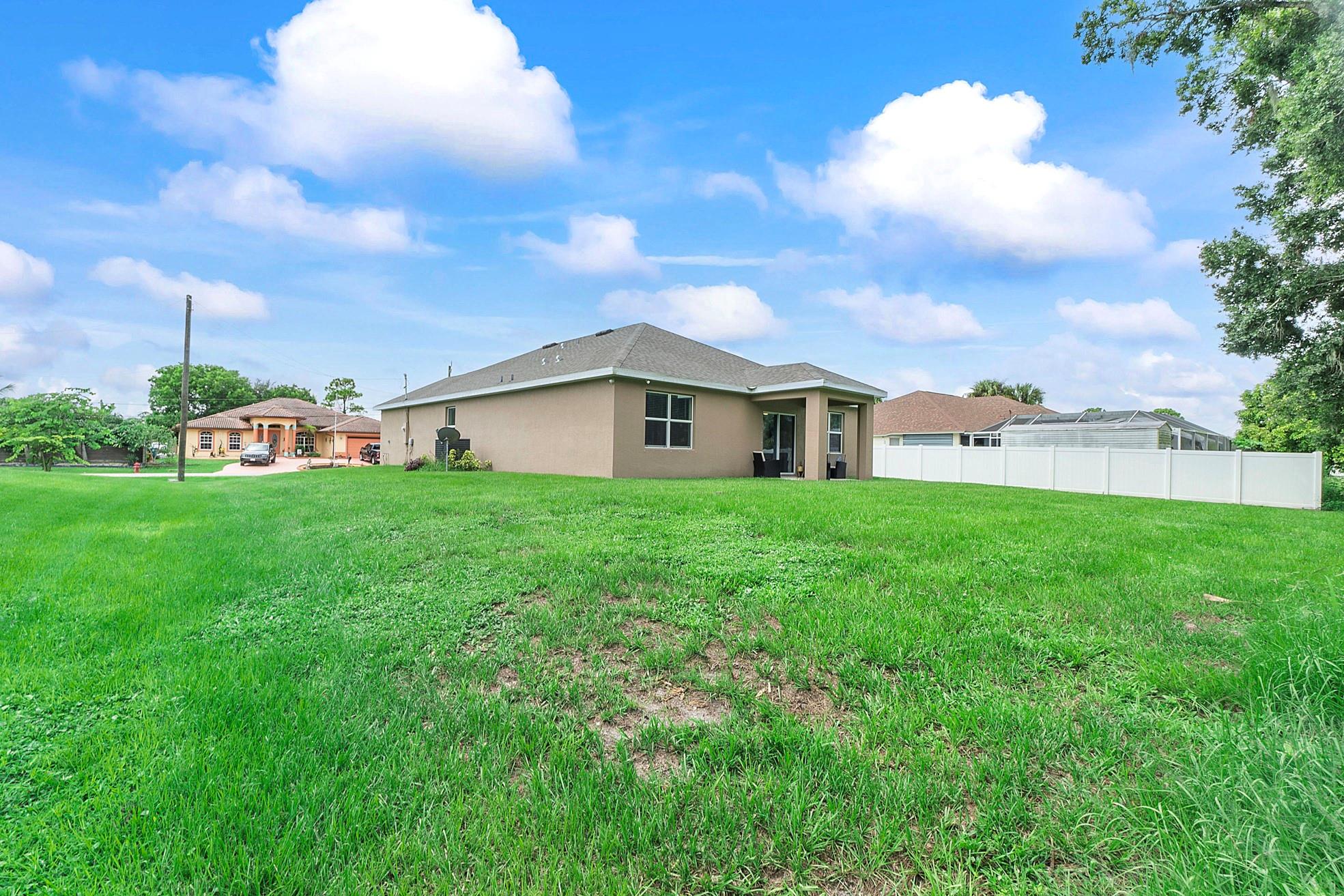PORT ST LUCIE SECTION 11 - Residential Lease