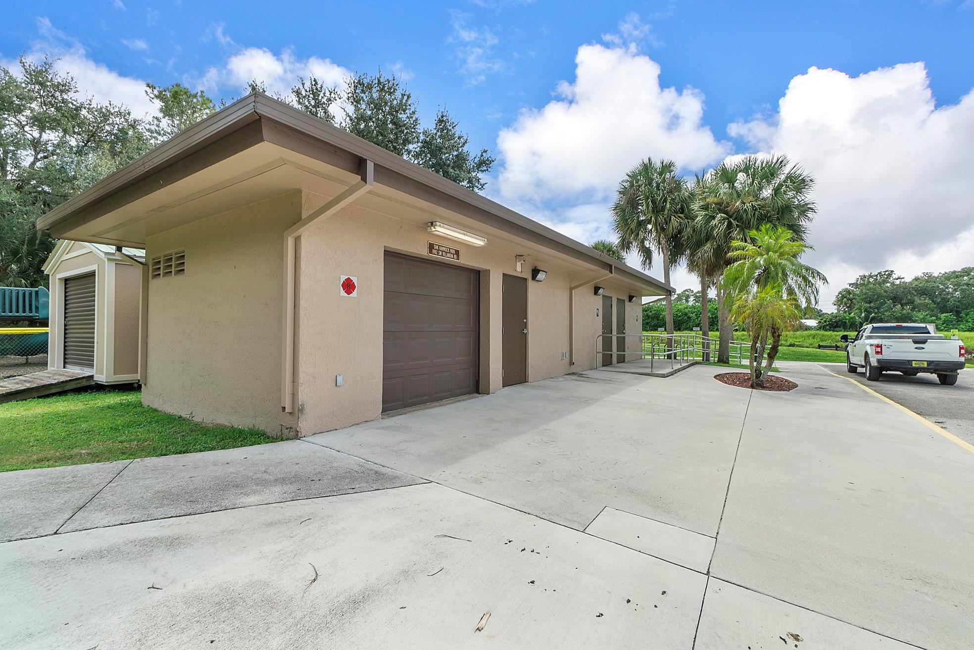 PORT ST LUCIE SECTION 11 - Residential Lease