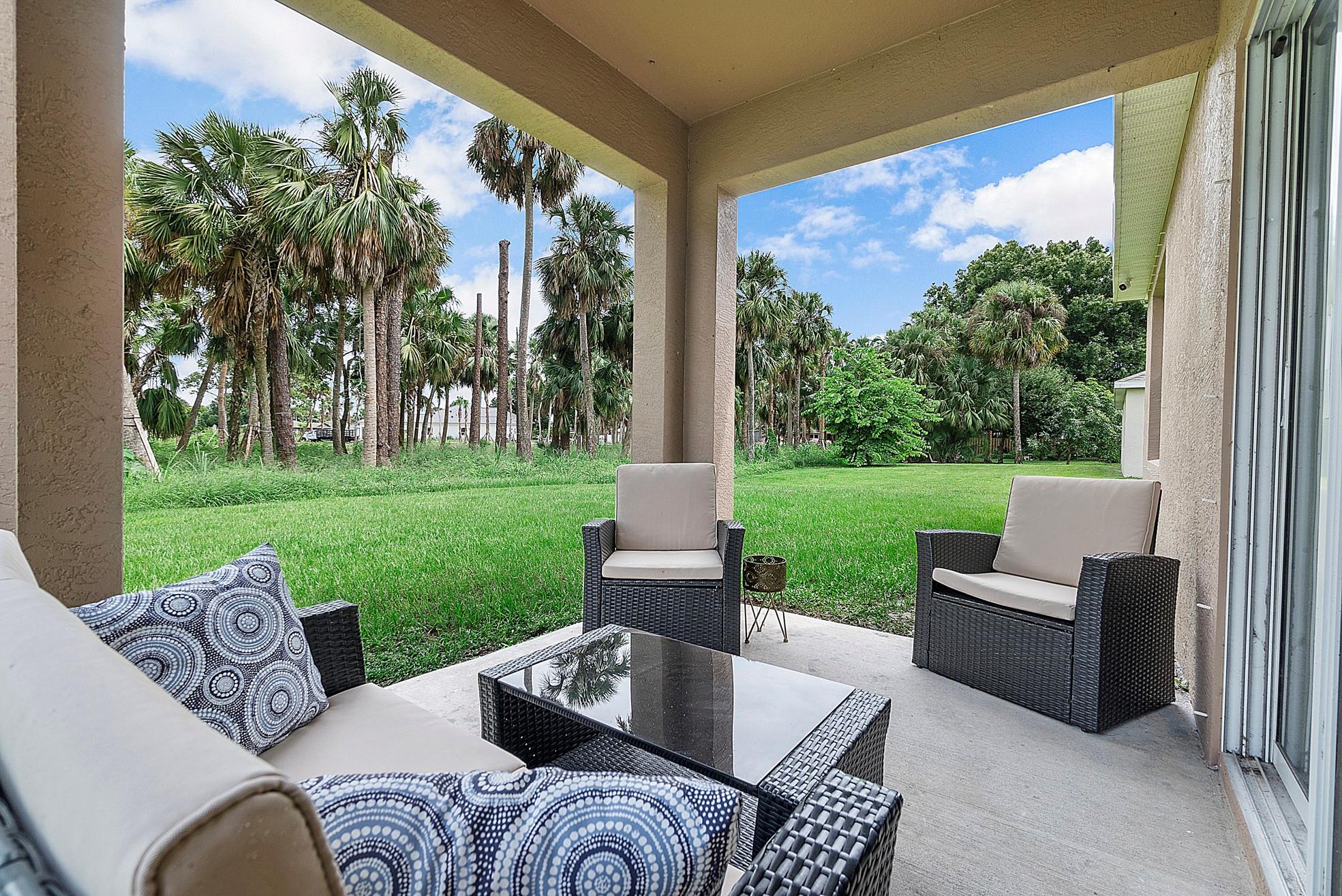 PORT ST LUCIE SECTION 11 - Residential Lease