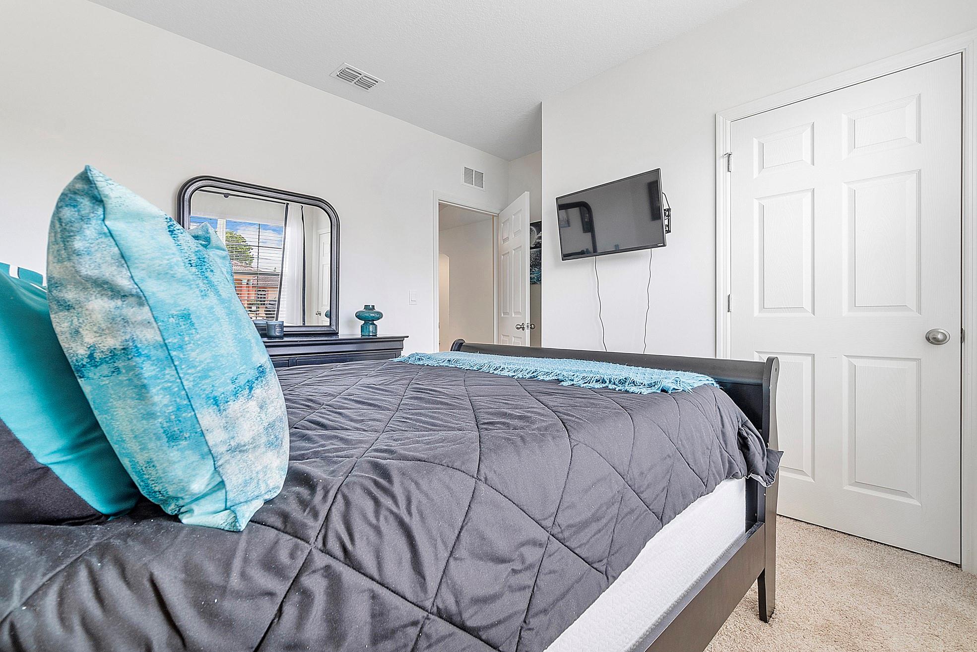 PORT ST LUCIE SECTION 11 - Residential Lease