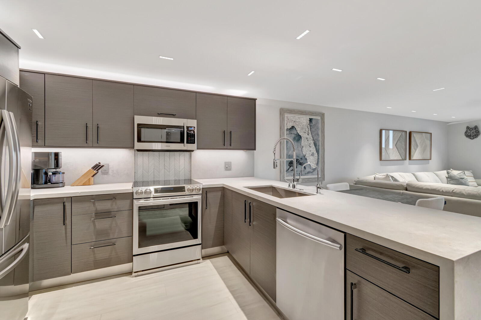 BOCA TEECA CONDO 6 - Residential