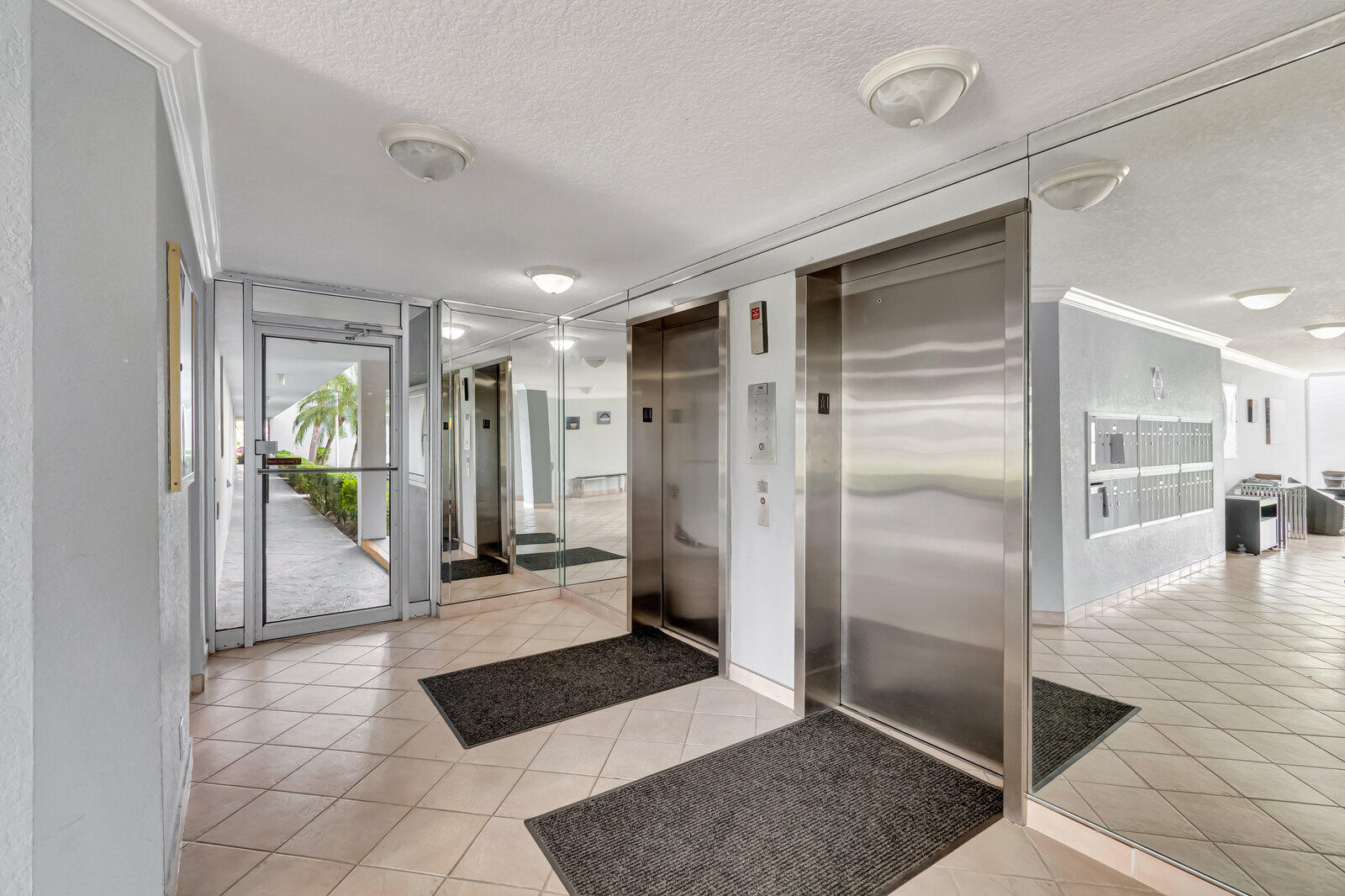 BOCA TEECA CONDO 6 - Residential