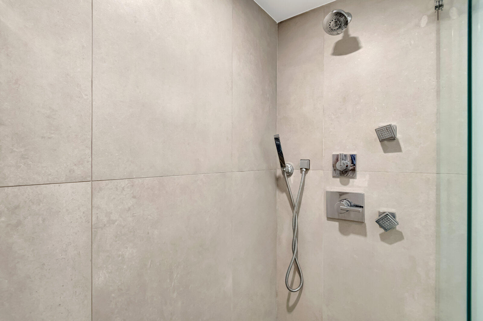 BOCA TEECA CONDO 6 - Residential