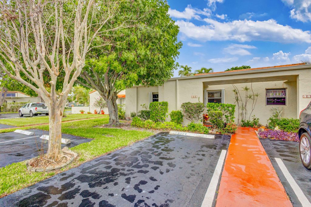 Photo of 2528 Boundbrook Drive S #102, Palm Springs, FL 33406 (MLS # R10954144)