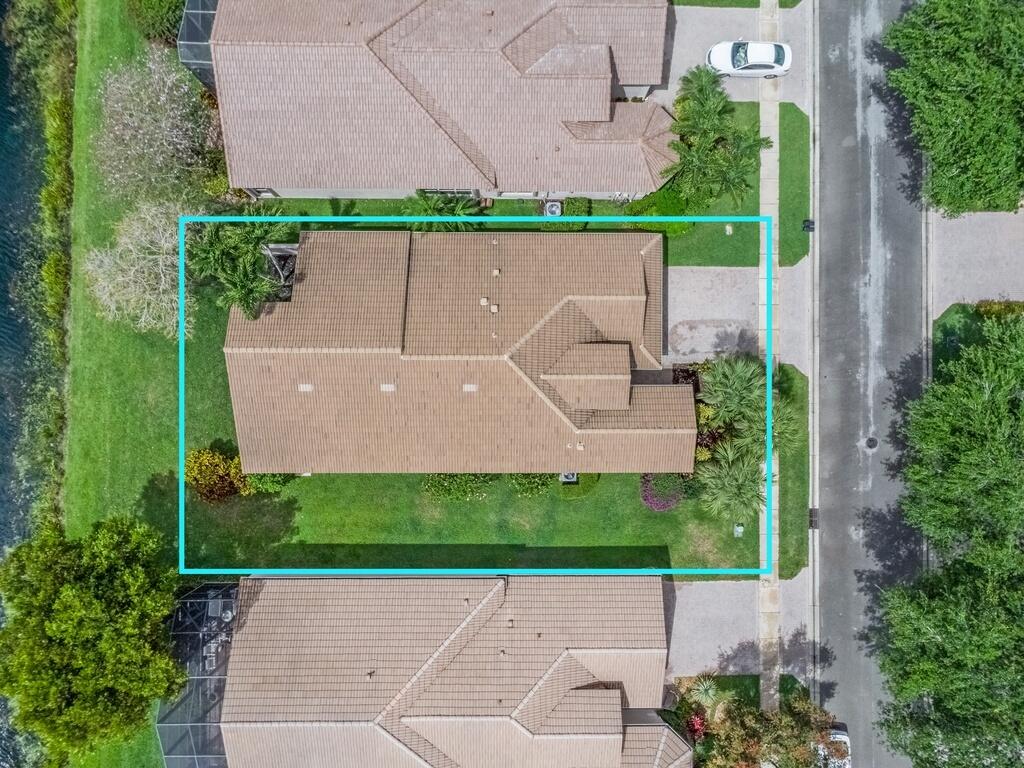 VALENCIA FALLS 6 - Residential