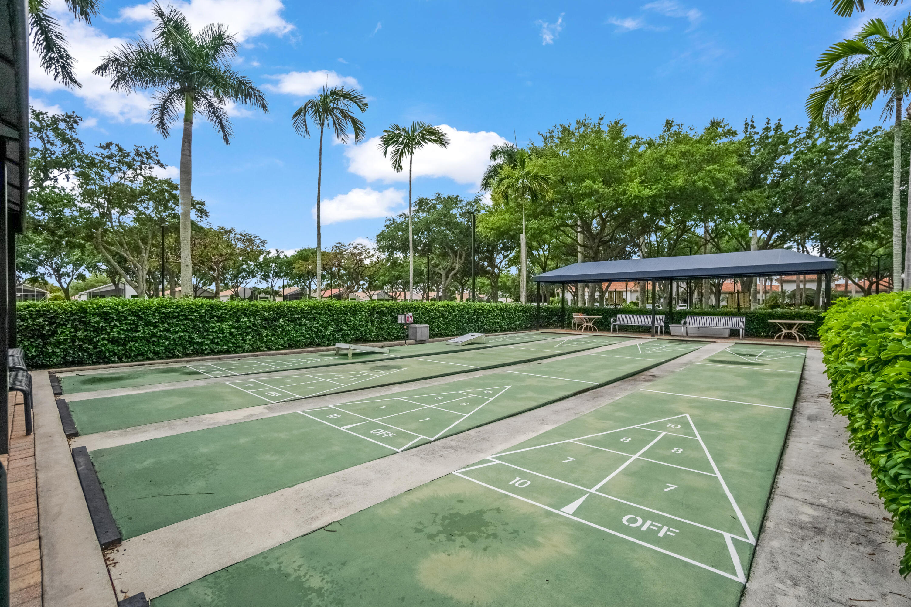 VALENCIA FALLS 6 - Residential