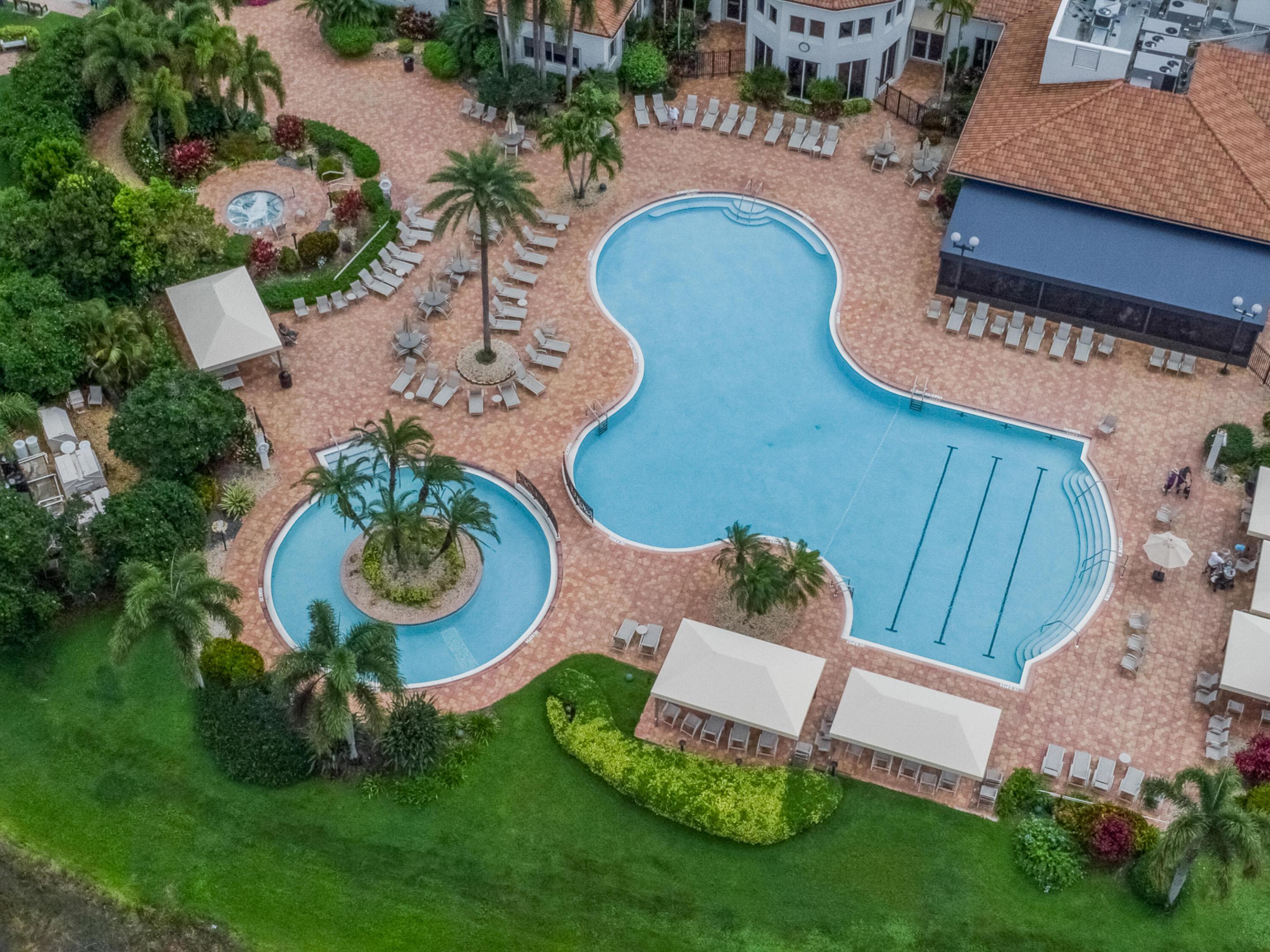 VALENCIA FALLS 6 - Residential