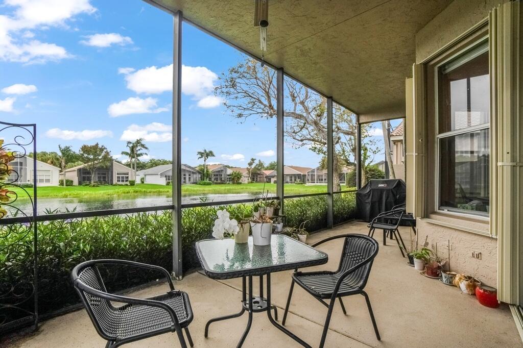 VALENCIA FALLS 6 - Residential