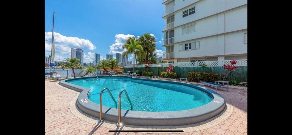 GOLDEN ISLE YACHT CLUB - Residential