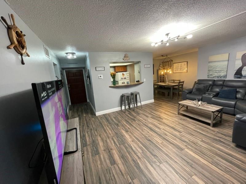 GOLDEN ISLE YACHT CLUB - Residential