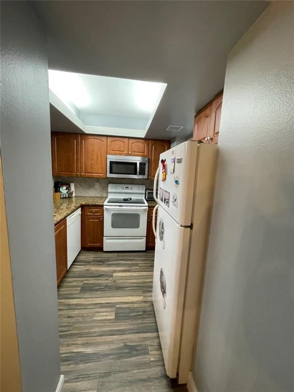 GOLDEN ISLE YACHT CLUB - Residential