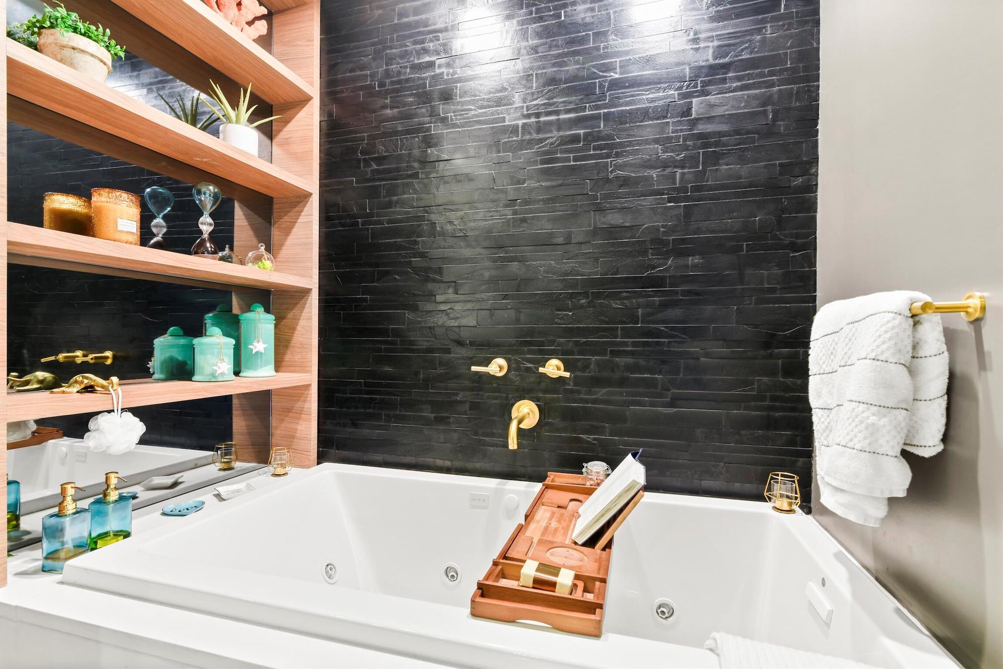 LAKE PLACID - Residential Lease